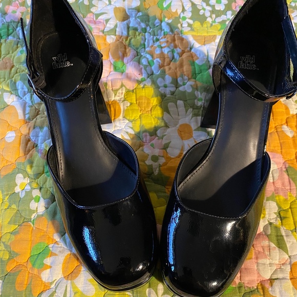 Wild Fable “Darcy” Black Platform Heels - Picture 4 of 4